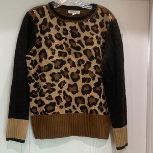 NWOT beach lunch lounge leopard sweater
Size Small